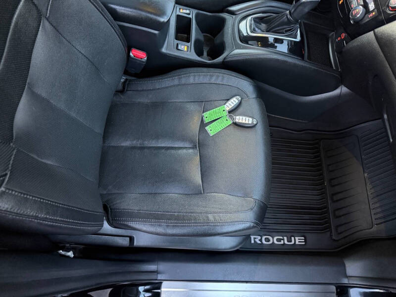 2017 Nissan Rogue Hybrid