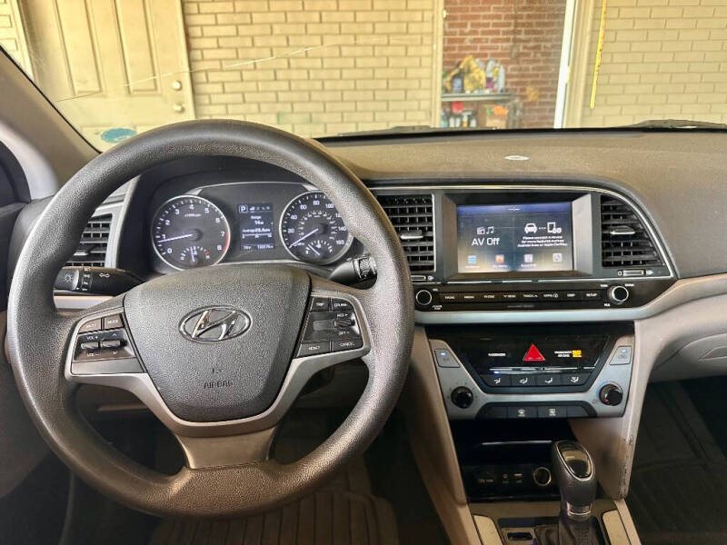 2017 Hyundai Elantra
