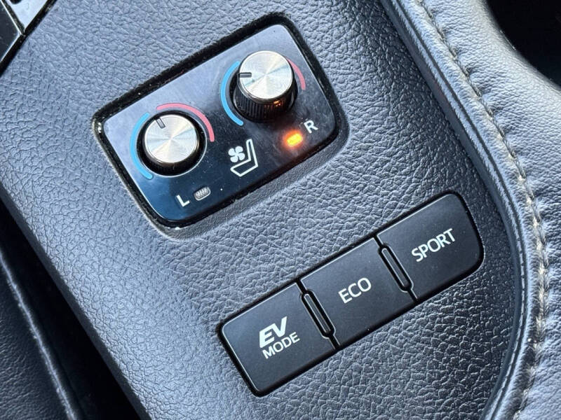 2013 Toyota Avalon Hybrid Limited