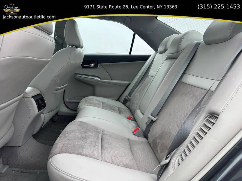 2012 Toyota Camry Hybrid LE