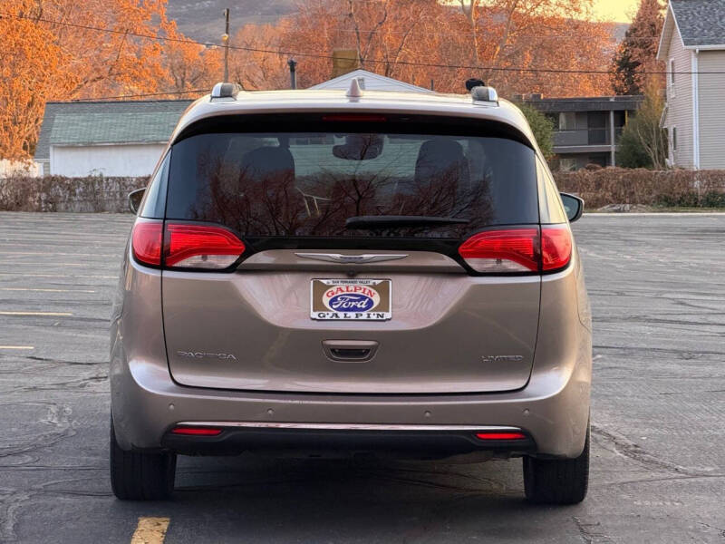 2017 Chrysler Pacifica Limited