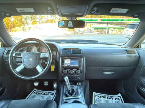 2009 Dodge Challenger SRT8