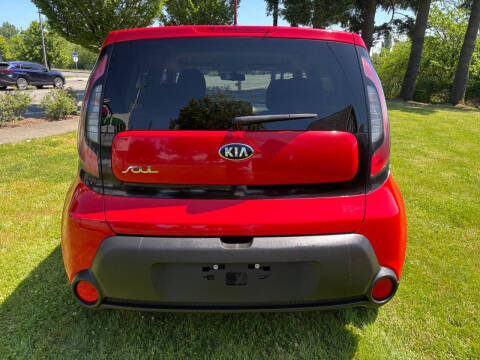 2015 Kia Soul +