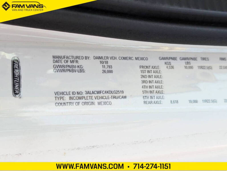 2019 Freightliner M2 106