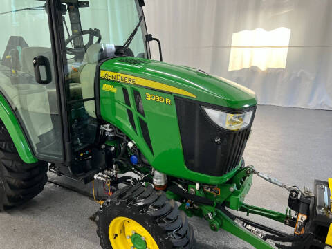 2019 John Deere 3039R