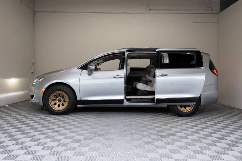 2020 Chrysler Pacifica Limited