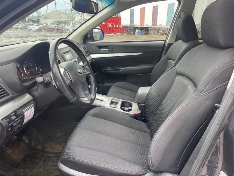 2012 Subaru Outback 2.5i Premium