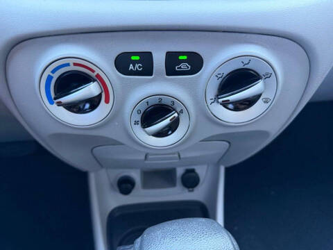 2010 Hyundai Accent GS