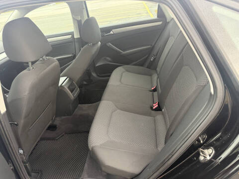 2012 Volkswagen Passat S PZEV