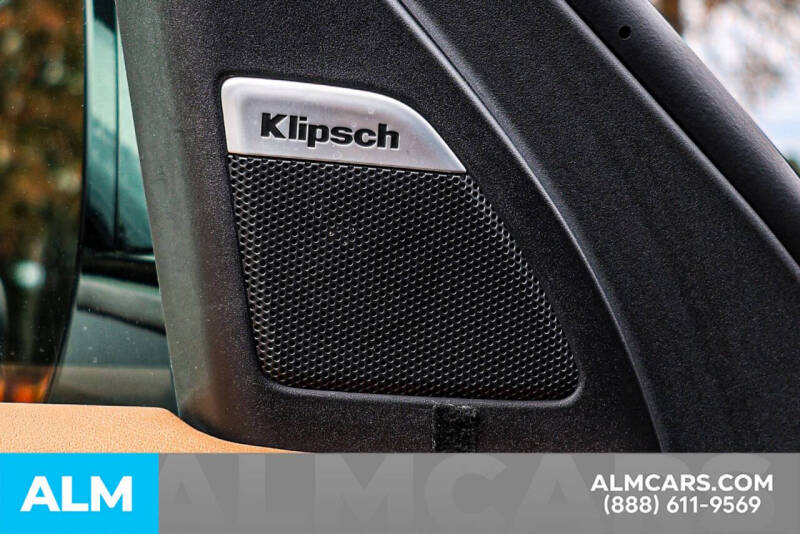 2025 Nissan Armada SL