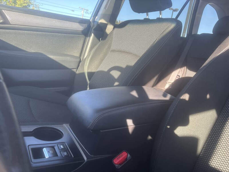 2017 Subaru Outback 2.5i Premium