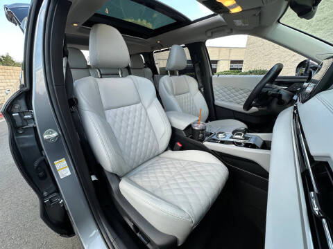 2023 Mitsubishi Outlander PHEV SEL