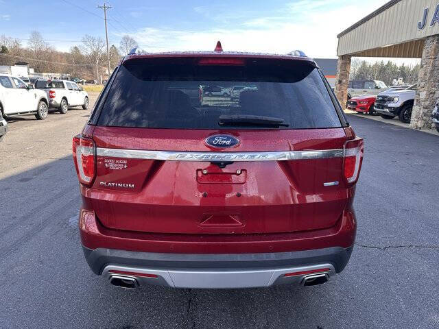 2017 Ford Explorer Platinum