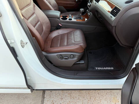 2013 Volkswagen Touareg TDI Lux