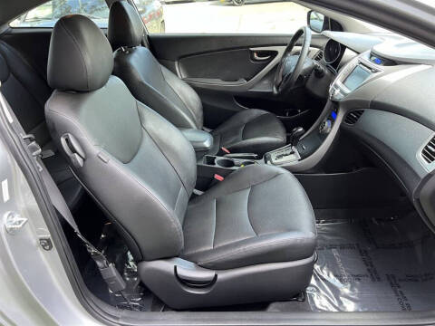 2013 Hyundai Elantra Coupe SE