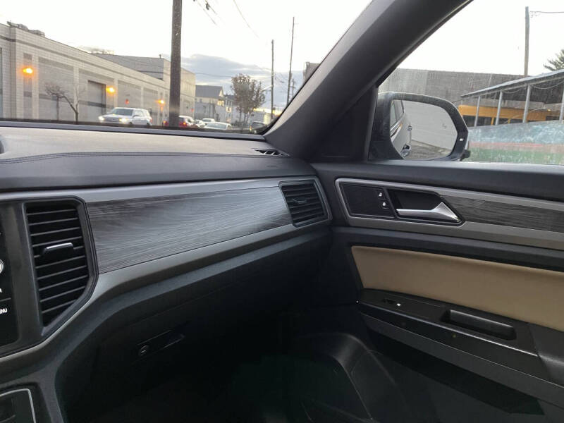 2020 Volkswagen Atlas Cross Sport V6 SE 4Motion