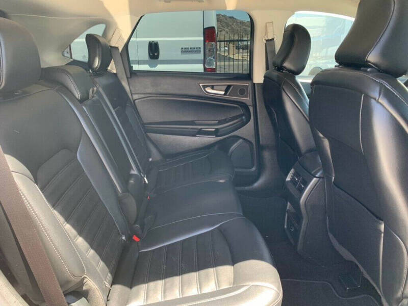 2022 Ford Edge SEL