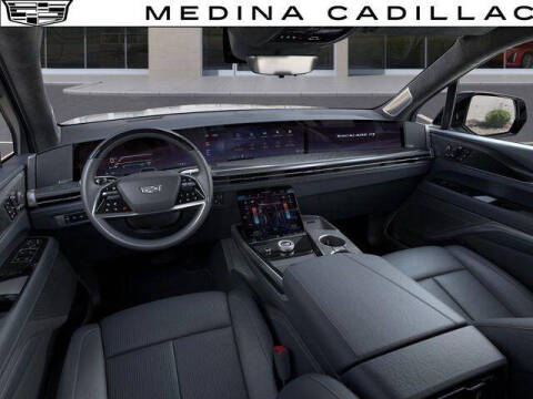 2025 Cadillac Escalade IQ Luxury 2