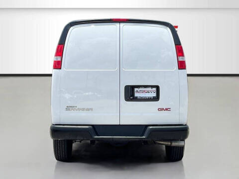 2025 GMC Savana 2500