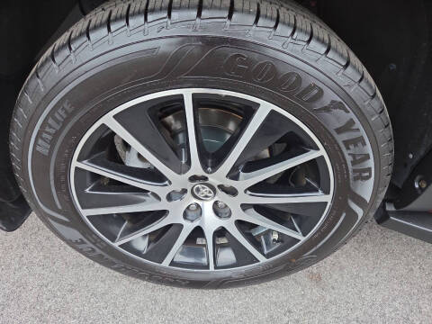 2017 Toyota Highlander SE