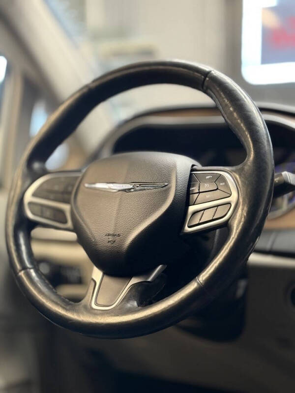 2019 Chrysler Pacifica Touring L