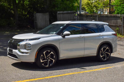 2022 Mitsubishi Outlander for sale at Import Masters in Great Neck NY