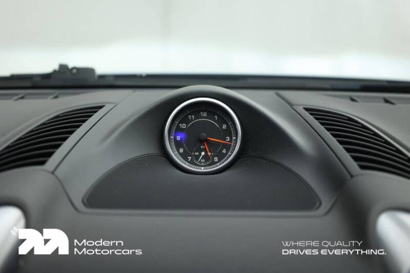 2017 Porsche Cayenne Platinum Edition