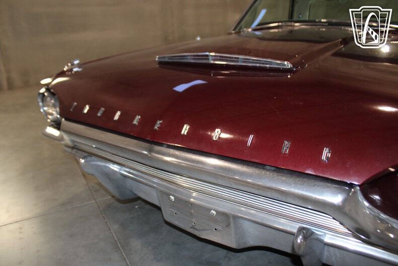 1964 Ford Thunderbird