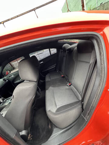 2017 Dodge Charger SXT