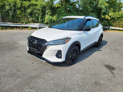 2021 Nissan Kicks SR