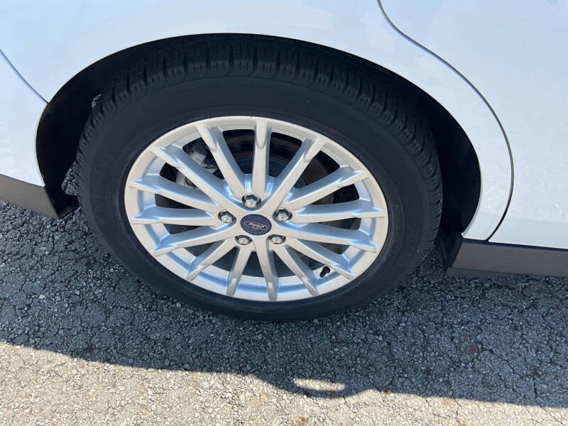 2015 Ford C-MAX Hybrid SE