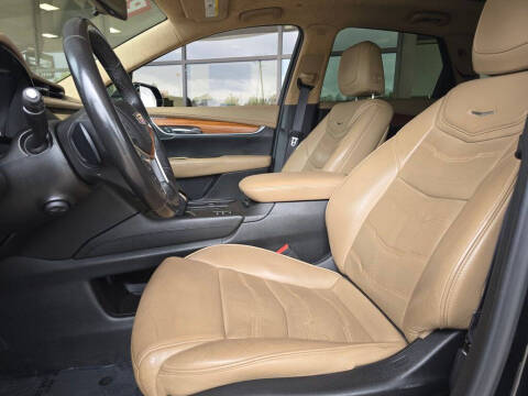2019 Cadillac XT5 Platinum