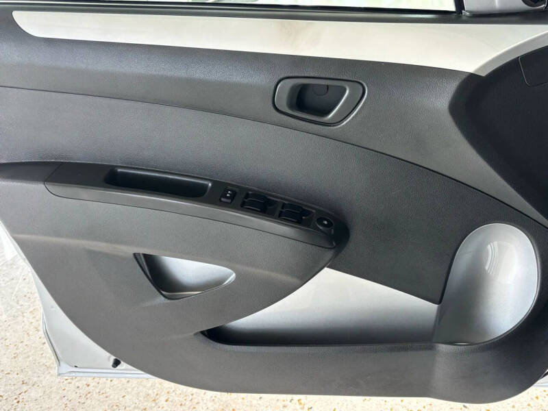 2016 Chevrolet Spark EV 2LT