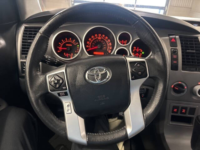 2015 Toyota Sequoia SR5