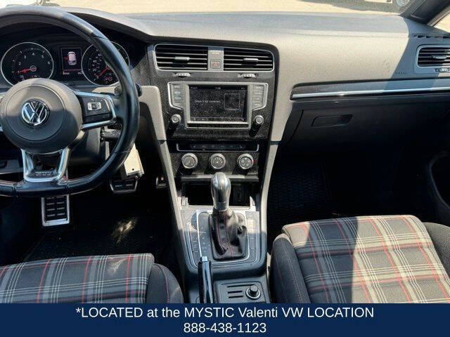 2017 Volkswagen Golf GTI S