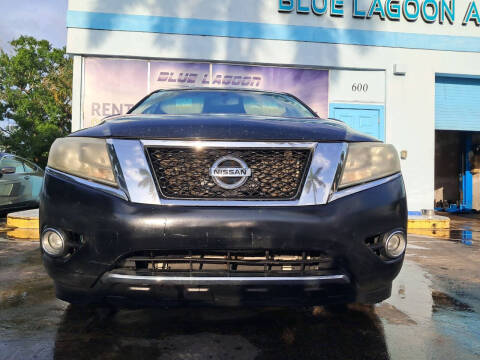 2015 Nissan Pathfinder SV