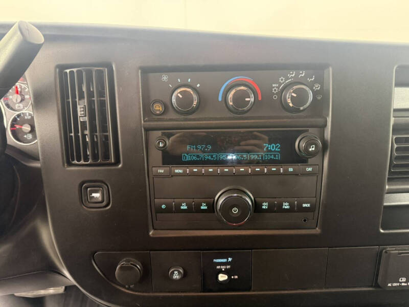 2024 GMC Savana 2500
