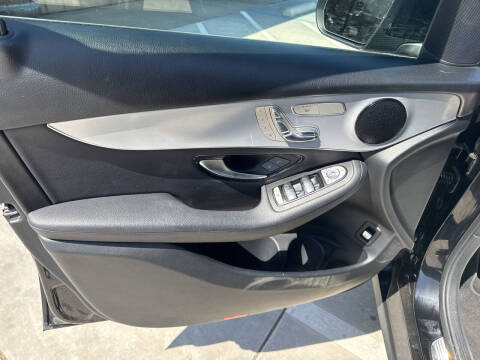 2021 Mercedes-Benz GLC GLC 300