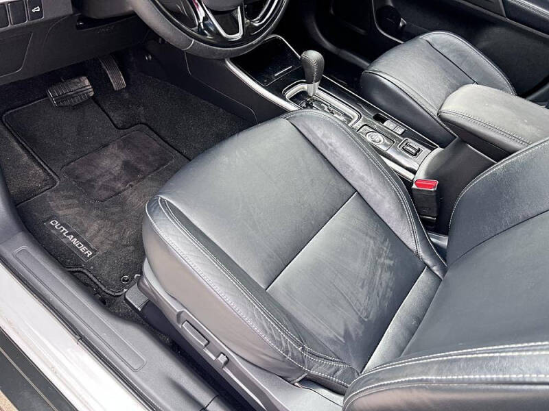 2019 Mitsubishi Outlander GT