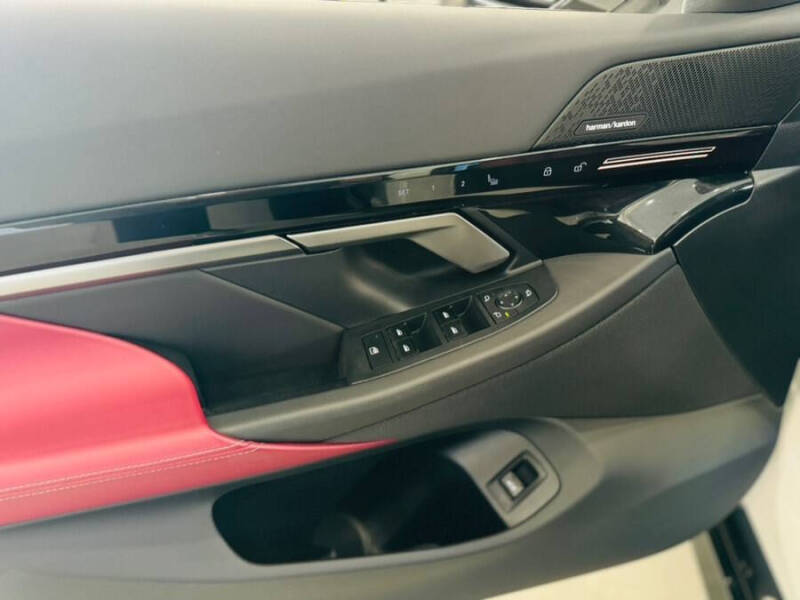 2024 BMW 5 Series 530i