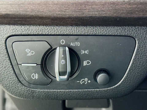 2022 Audi Q5 quattro Premium 40 TFSI