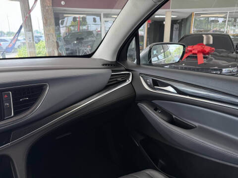2021 Buick Enclave Essence