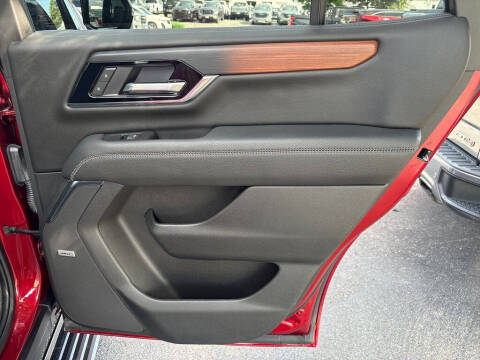 2025 GMC Yukon Denali