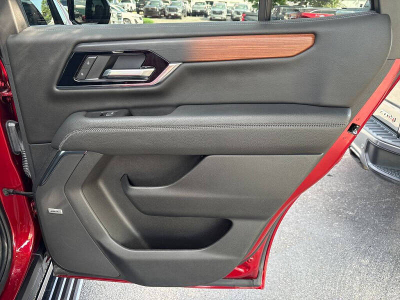2025 GMC Yukon Denali
