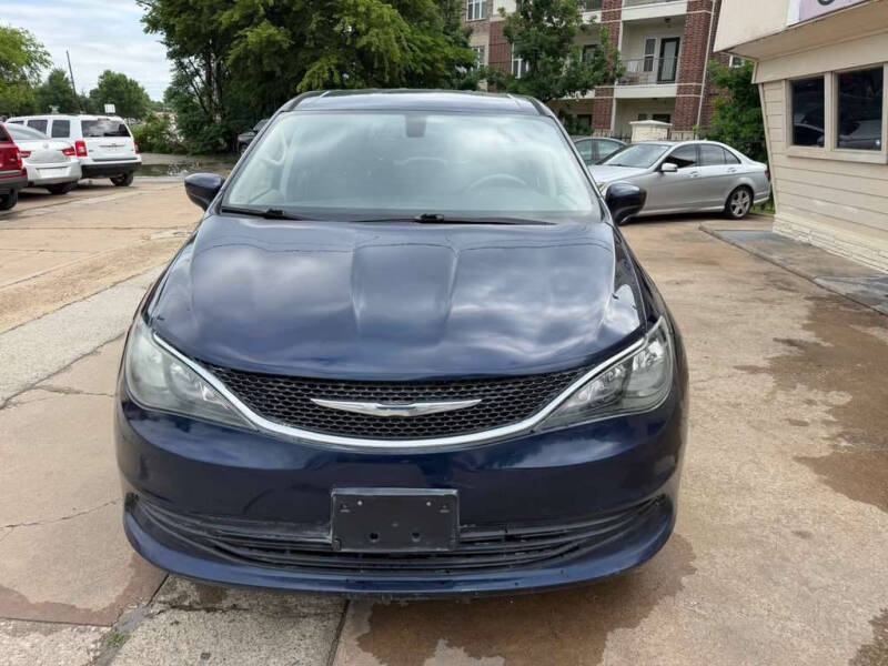 2017 Chrysler Pacifica LX