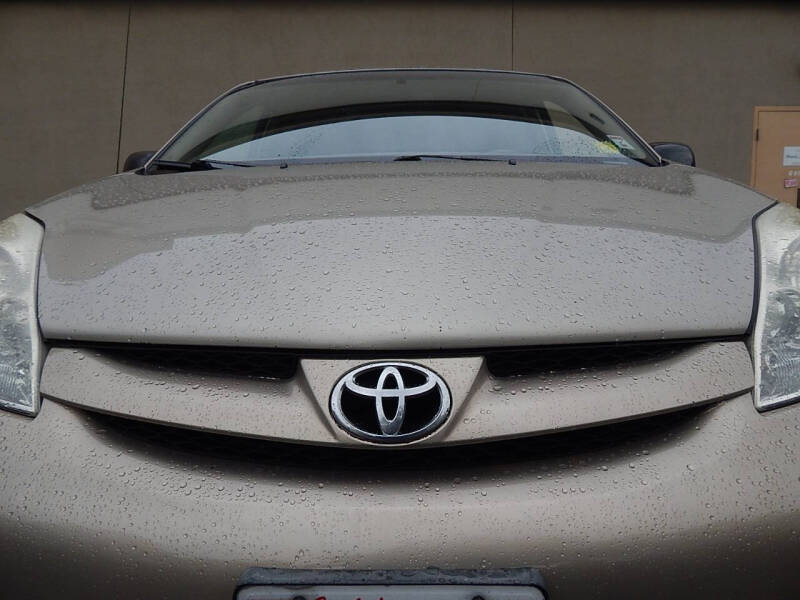 2007 Toyota Sienna LE 8-Passenger