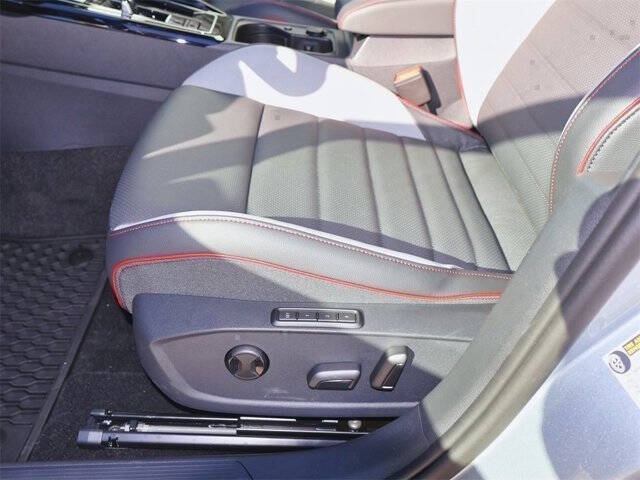 2026 Volkswagen Golf GTI Autobahn