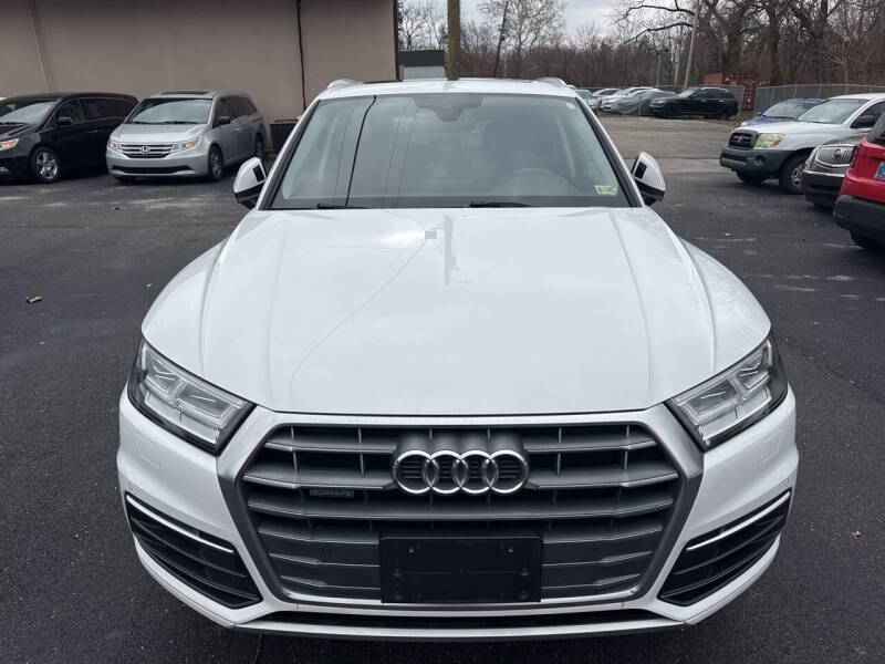 2018 Audi Q5 Premium Plus photo 10