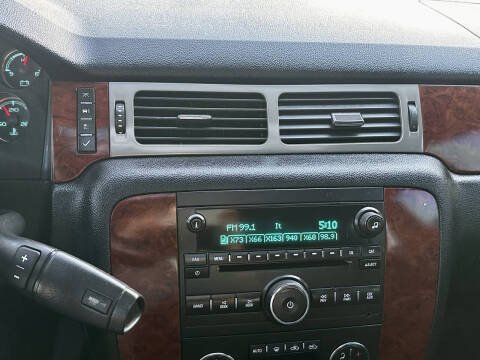 2011 Chevrolet Avalanche LT