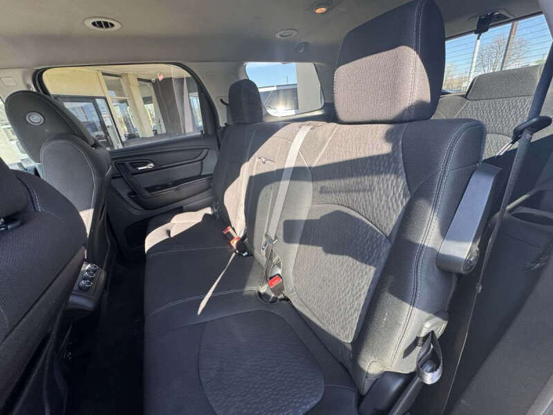 2016 GMC Acadia SLE-1